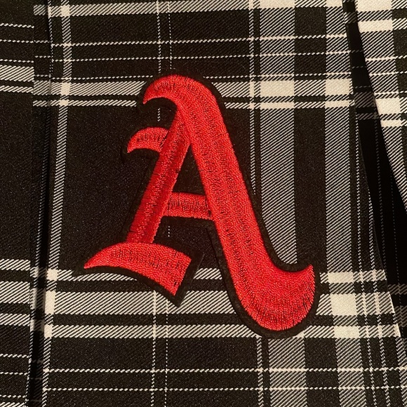 NO BOUNDARIES BLACK PLAID PLEATED SKIRT WITH PATCHES NWT JUNIORS XS - Picture 3 of 12